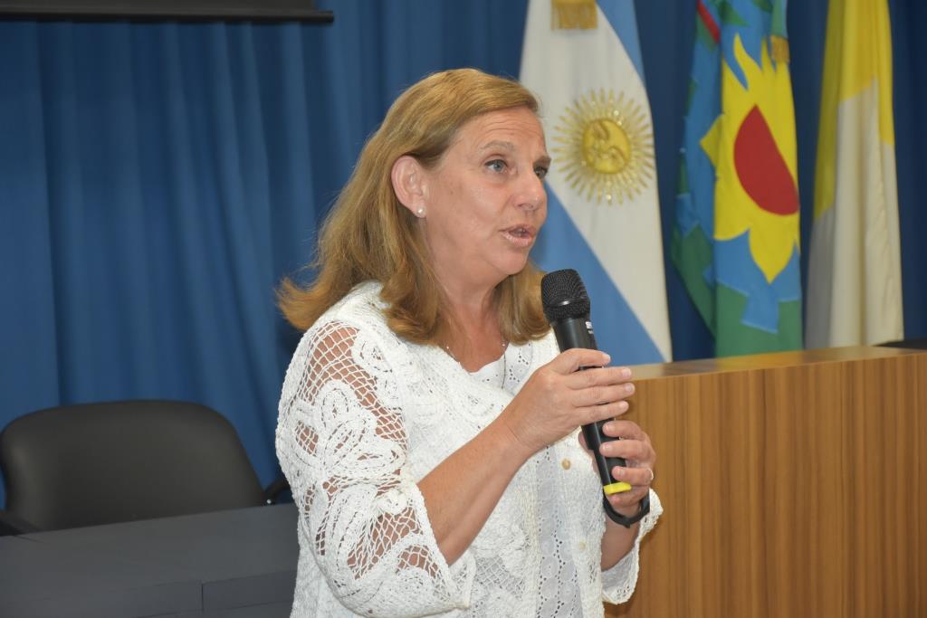 Reconocen a los alumnos que participaron de las Becas Futuros Profesionales Santander (3)