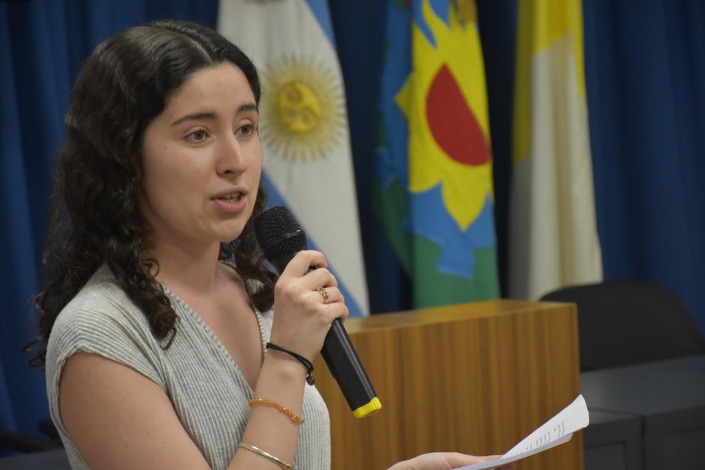 Reconocen a los alumnos que participaron de las Becas Futuros Profesionales Santander (49)