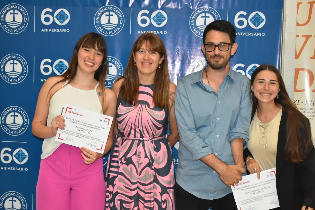Reconocen a los alumnos que participaron de las Becas Futuros Profesionales Santander (6)