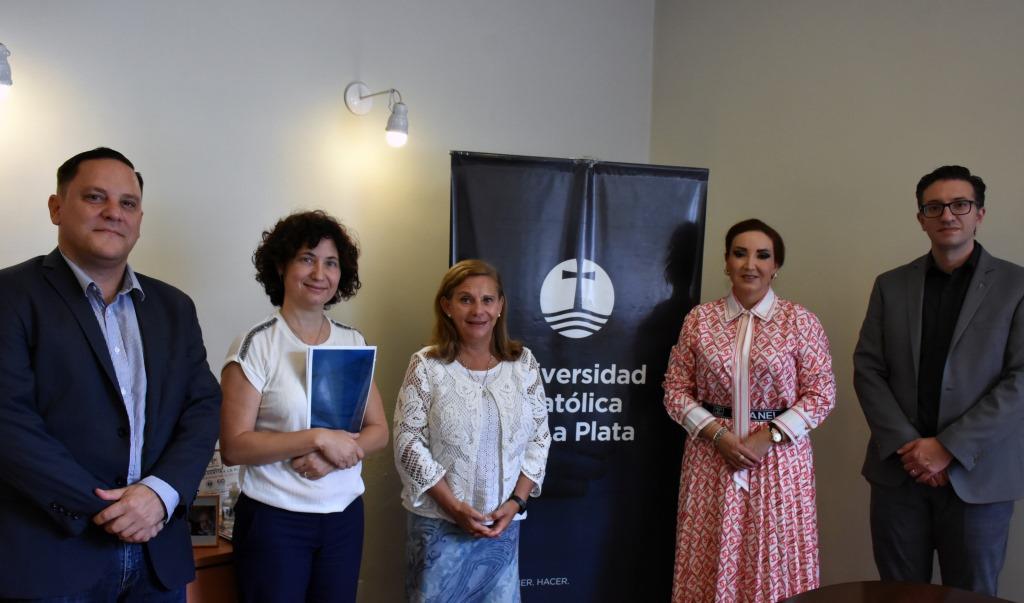 Convenio de colaboración con la Universidad Quetzalcóatl en Irapuato