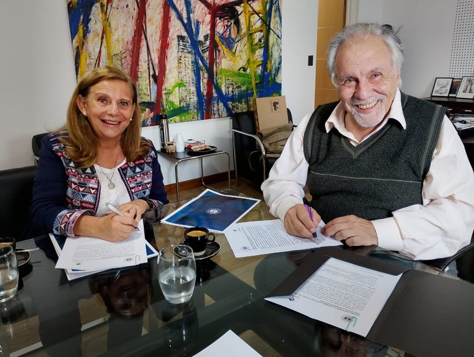 La UCALP y el Colegio de Arquitectos bonaerense firman convenio para la capacitación profesional