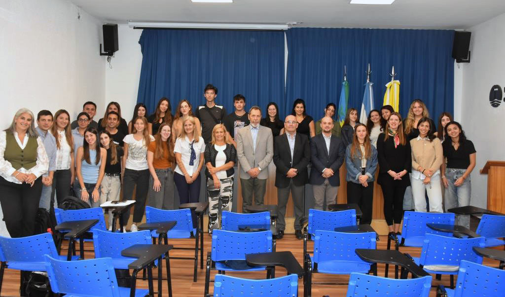 La UCALP impulsa la participación de becarios en iniciativas comunitarias