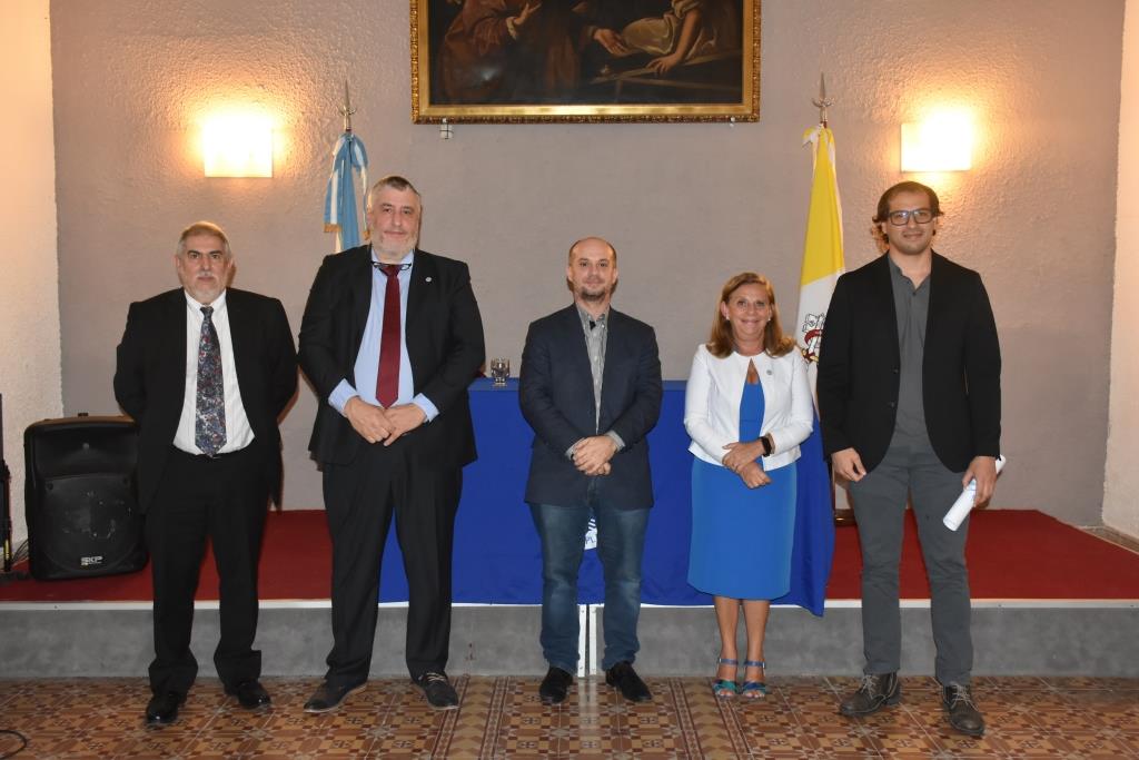 Nuevos profesionales surgen de la Facultad de Ciencias Exactas e Ingeniería