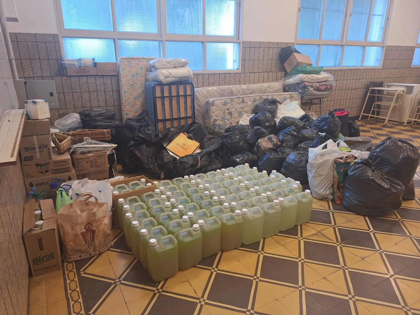 Un nuevo camión con donaciones partió desde la UCALP hacia Bahía Blanca