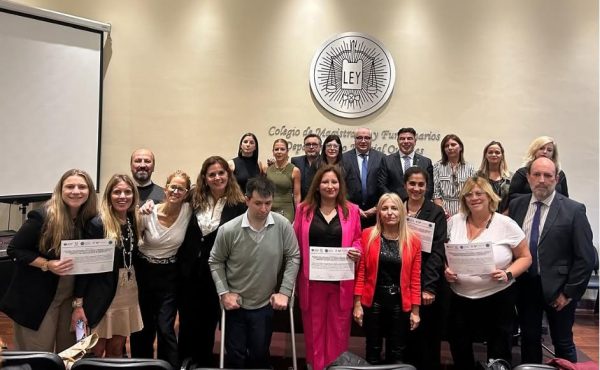 Entregaron certificados de la diplomatura en Gobiernos Inteligentes, Abiertos y Digitales