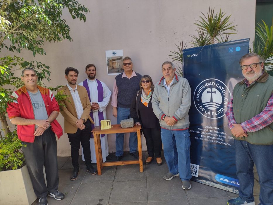Comenzó la construcción del cinerario diseñado por la UCALP