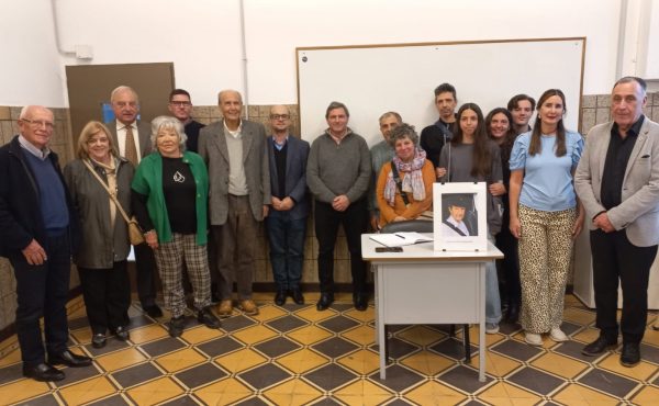 Con un sentido homenaje, Económicas recordó a su primer decano