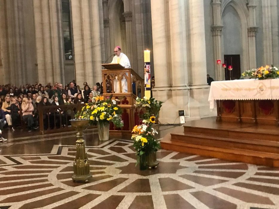 Mons. Carrara sobre Francisco: “Nos enseñó que el nombre de Dios es misericordia”