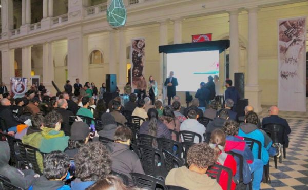 La UCALP presentó sus carreras digitales en el Pasaje Dardo Rocha