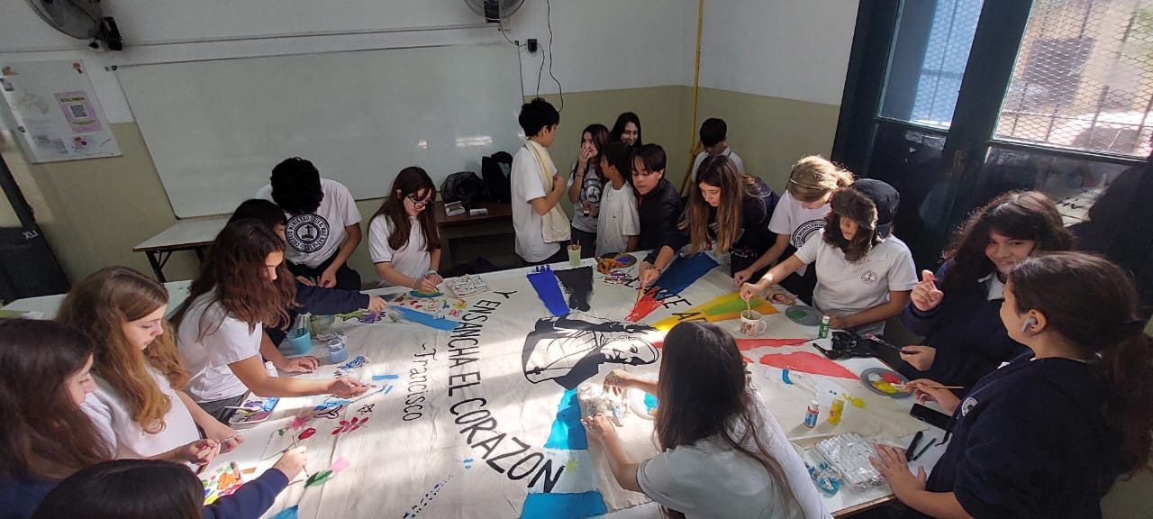 Arte y memoria: homenaje del Mac Kay al Papa Francisco