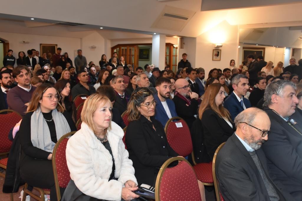 Emotiva ceremonia de colación de la Facultad de Humanidades de la UCALP en la Iglesia Catedral 
