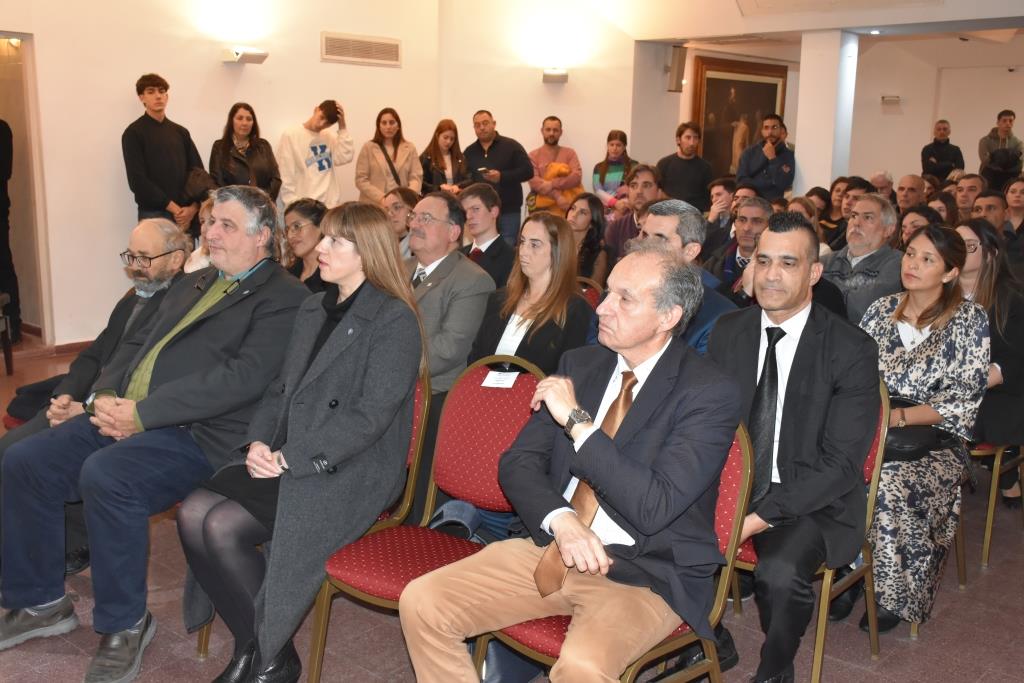 Emotiva ceremonia de colación de la Facultad de Humanidades de la UCALP en la Iglesia Catedral 