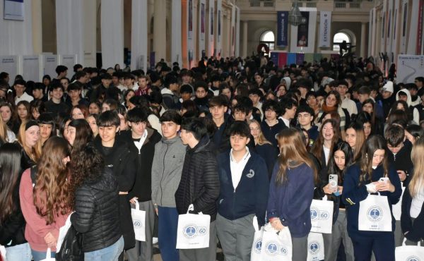 Con gran convocatoria y participación, la Expo UCALP 2025 brilló en el Pasaje Dardo Rocha