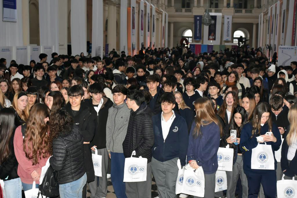 Con gran convocatoria y participación, la Expo UCALP 2025 brilló en el Pasaje Dardo Rocha