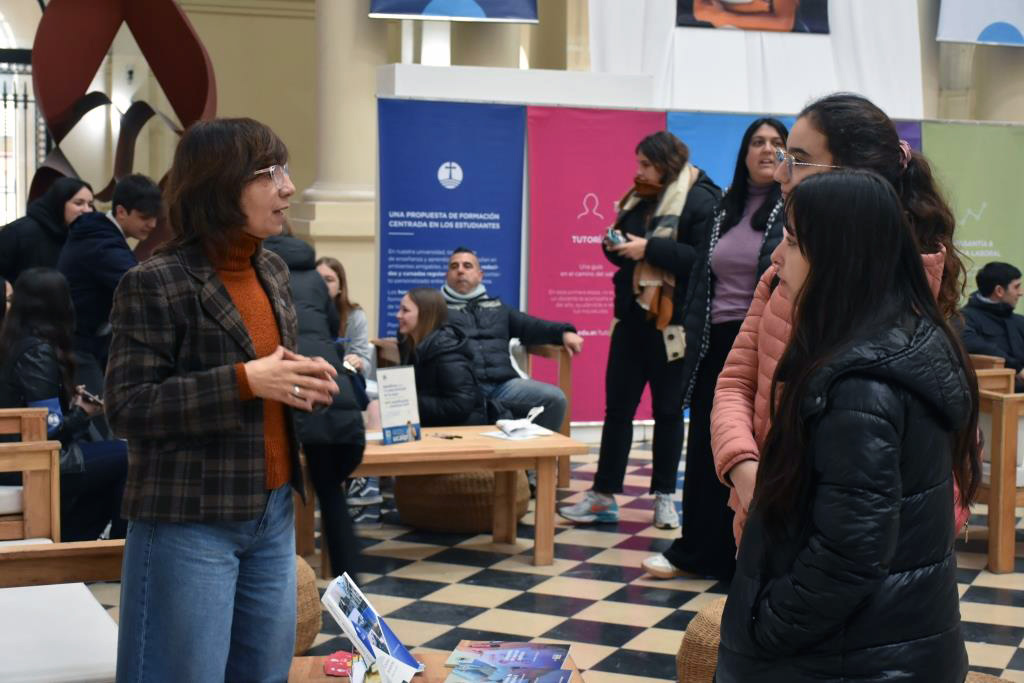 La Expo UCALP 2025 ya se vive en el Pasaje Dardo Rocha