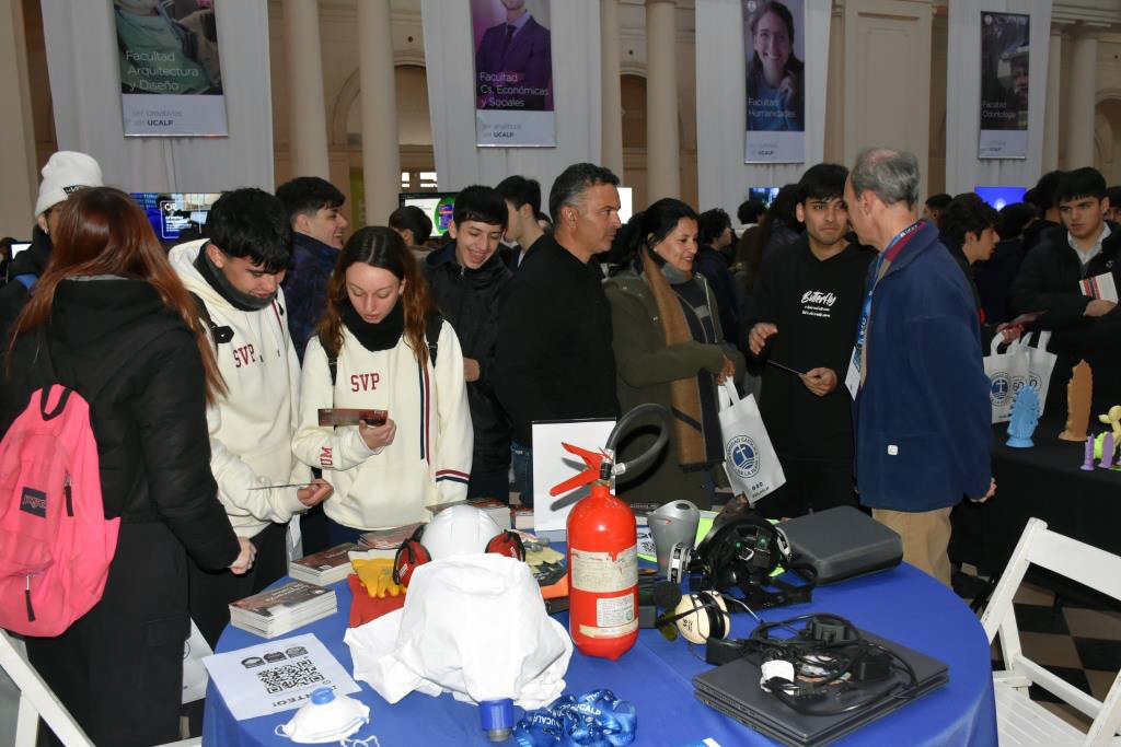 La Expo UCALP 2025 ya se vive en el Pasaje Dardo Rocha