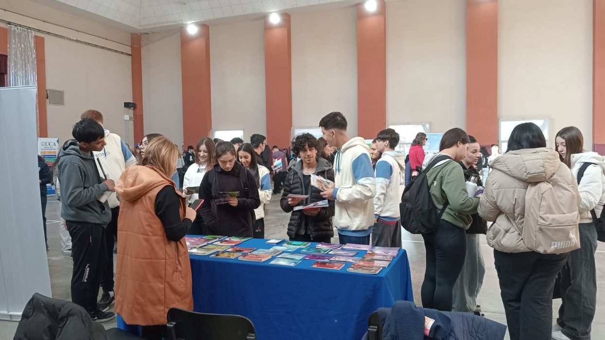 La UCALP presentó su oferta académica en Trenque Lauquen y Santa Rosa