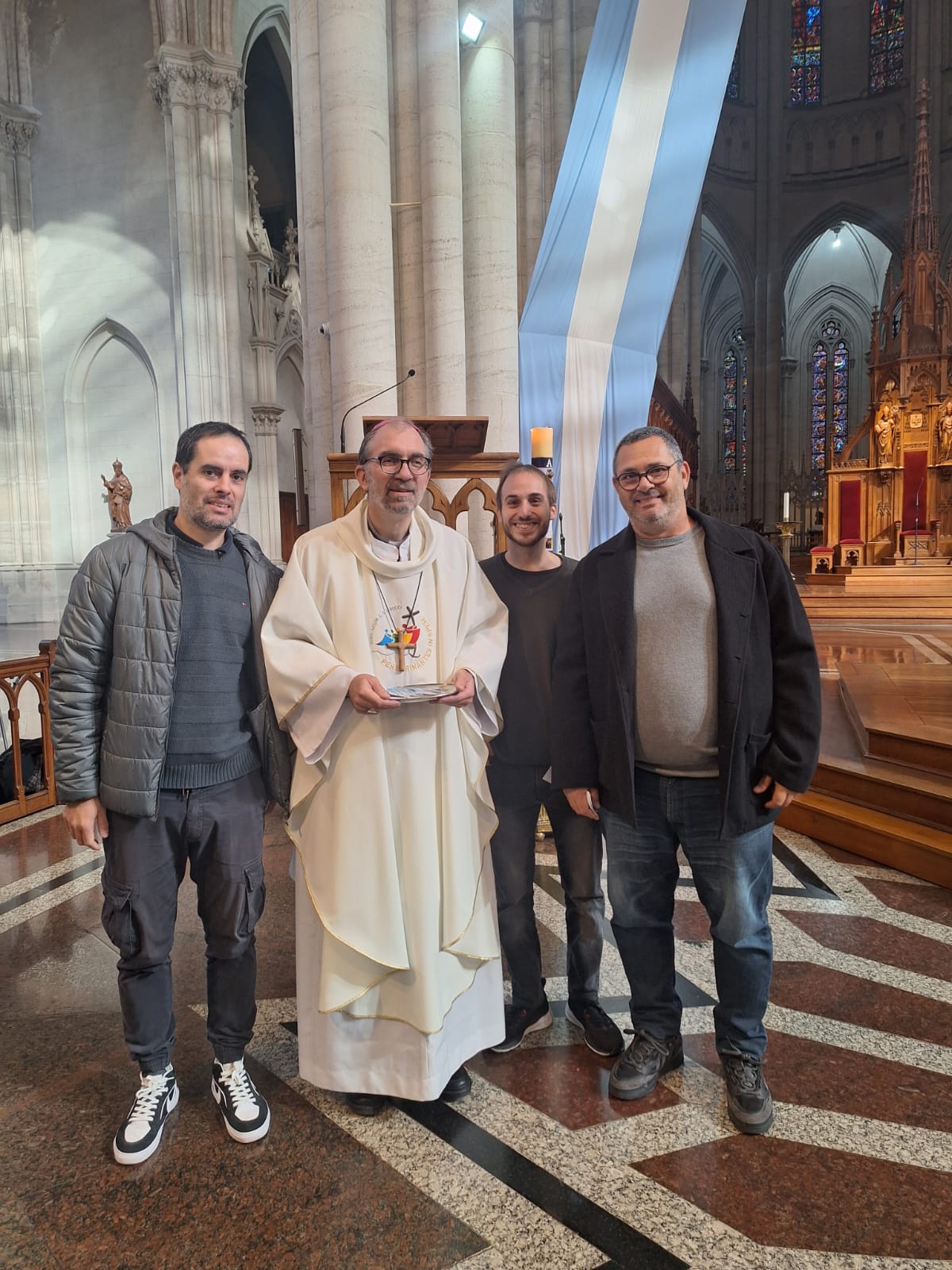 Mons. Carrara animó a los periodistas y comunicadores a “redoblar la opción de ser comunicadores de esperanza y de ser instrumentos de paz”