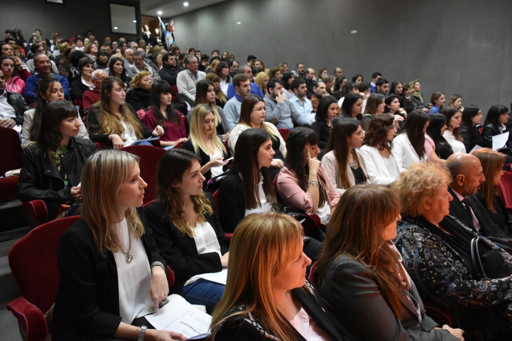 Con Económicas y Arquitectura comienzan los actos de colación de grado