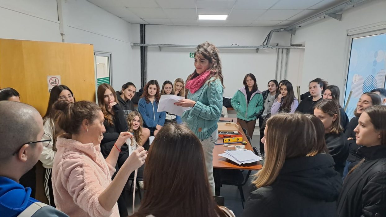 Capacitación práctica para estudiantes de Nutrición en la sede UCALP Bahía Blanca (4)