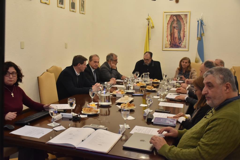 Reunión del Consejo Superior con la presencia del Arzobispo