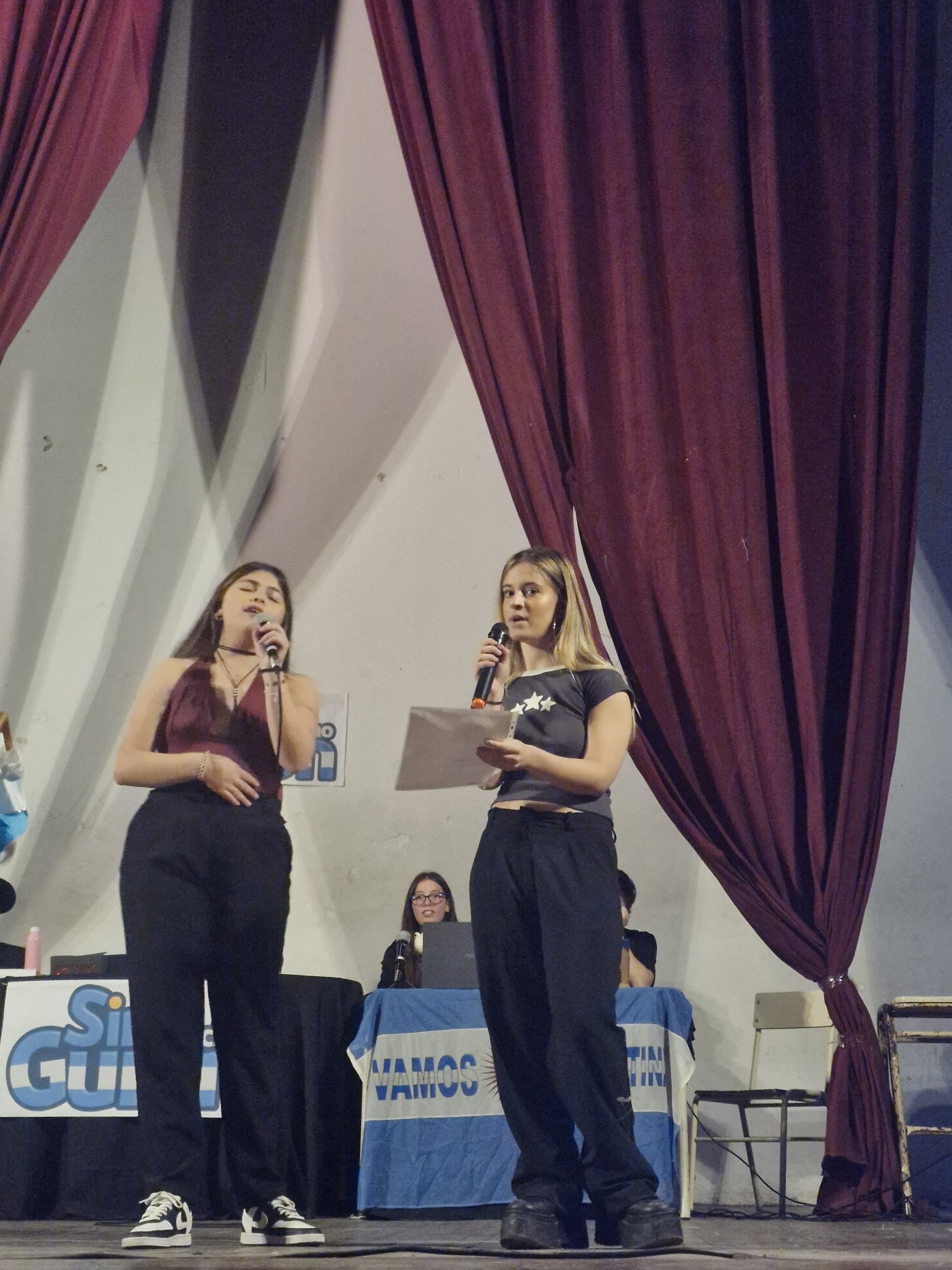 Baile, risas y streaming en la gala del Garicoïts por el 9 de julio