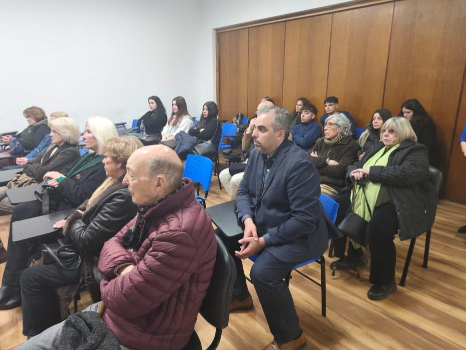 Egresado analizó la situación de Medio Oriente en la facultad de Derecho