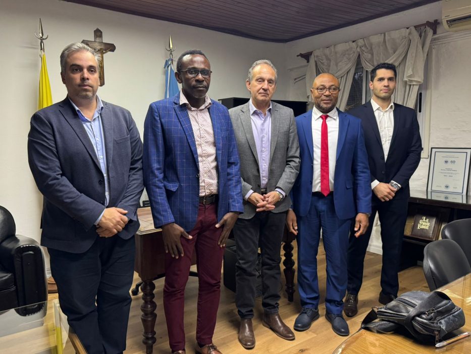 Conversatorio sobre Annobón: geopolítica, diplomacia y crisis humanitaria