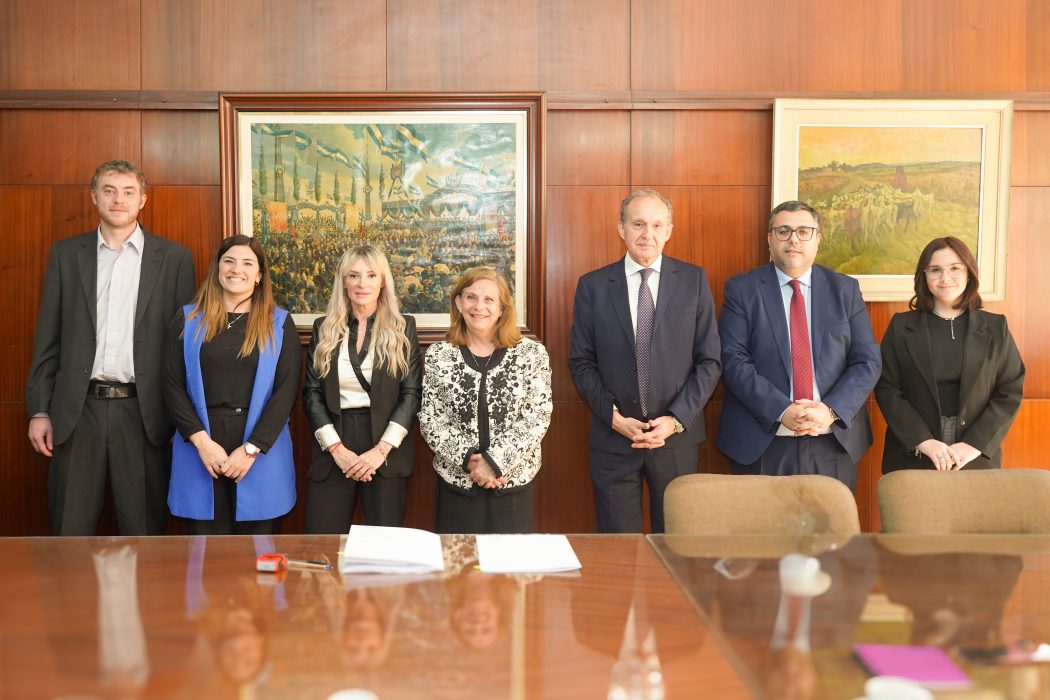 Convenio con el Colegio de la Abogacía de La Plata para el desarrollo de los estudiantes