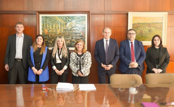 Convenio con el Colegio de la Abogacía de La Plata para el desarrollo de los estudiantes
