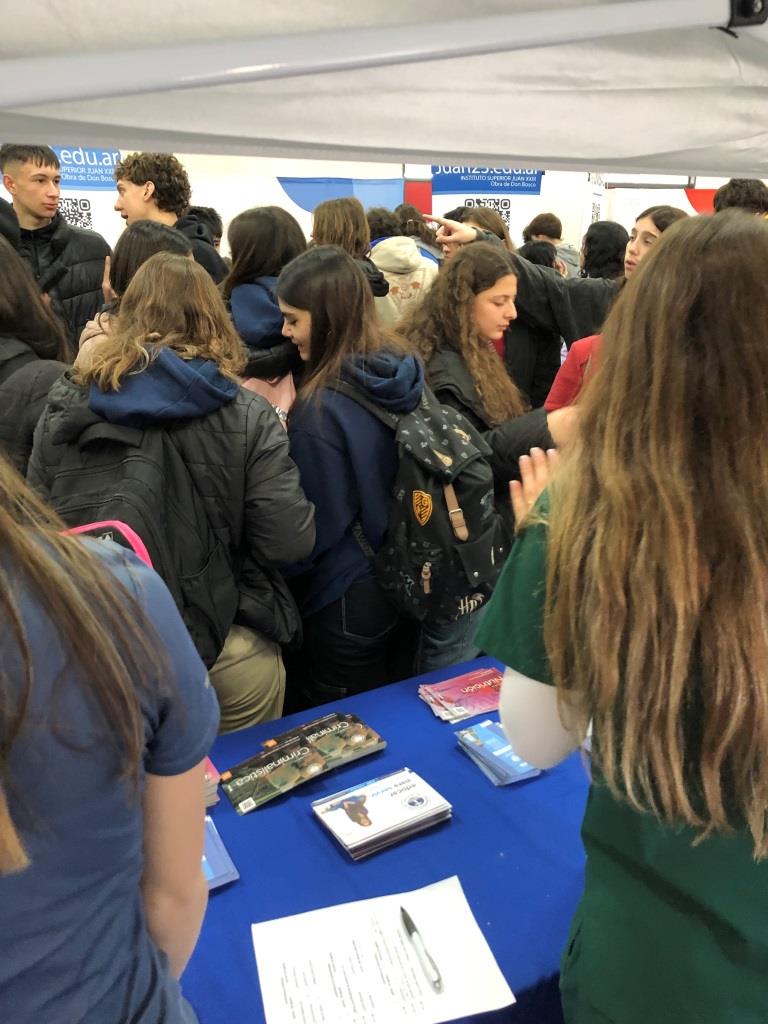 La UCALP Sede Bahía Blanca participó de importante muestra informativa de carreras de nivel superior 
