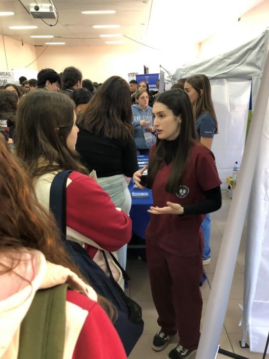 La-UCALP-Sede-Bahía-Blanca-participó-de-importante-muestra-informativa-de-carreras-de-nivel-superior (5)