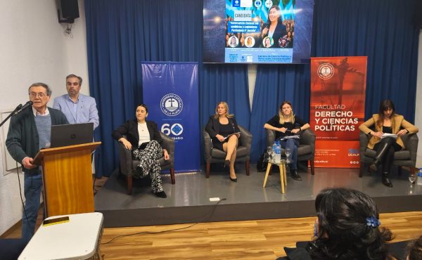 Pluralismo e intercambio de ideas con candidatas a legisladoras provinciales