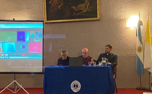 Conversatorios en Humanidades, reflexiones sobre el “El legado humanista de Francisco”