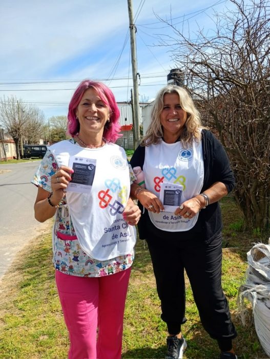 Acciones de prevención y relevamiento bucal en Villa Alba, junto a alumnos de la Facultad de Odontología  (1)