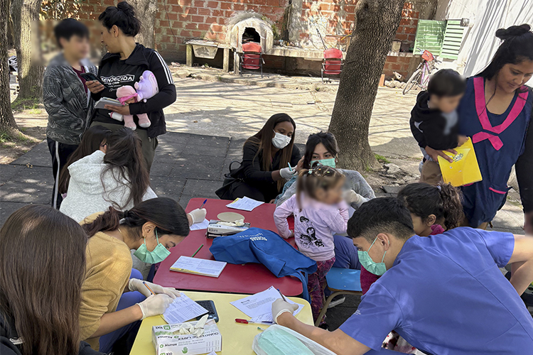 Alumnos de Odontología siguen con la prevención y relevamiento bucal en Villa Alba