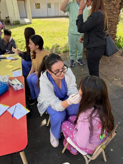 Acciones de prevención y relevamiento bucal en Villa Alba, junto a alumnos de la Facultad de Odontología  (5)