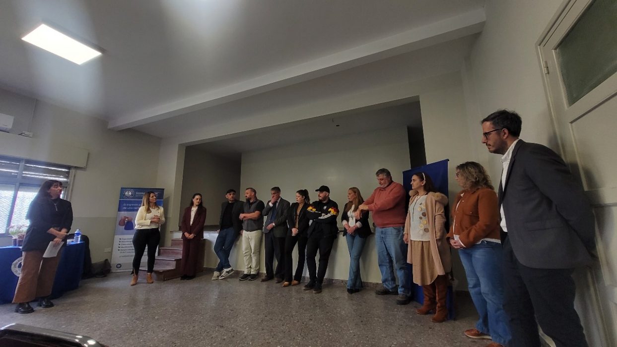 Alumnos y directores de carreras debatieron sobre las profesiones y el mercado laboral