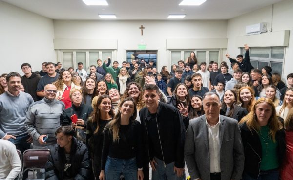 “Historias que inspiran”, Guido Carrillo contó la suya en la facultad de Económicas