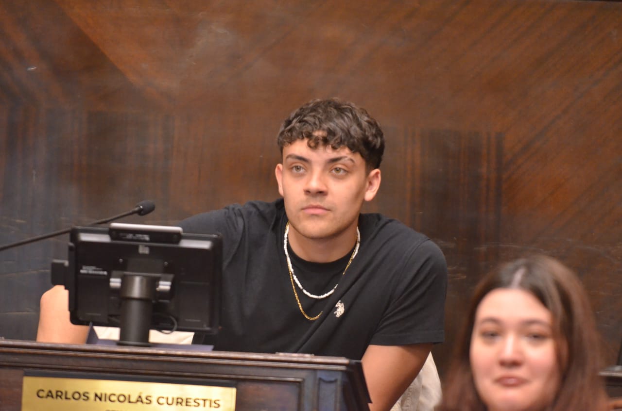 Estudiantes de Ciencia Política y Relaciones Internacionales visitaron la Legislatura bonaerense 