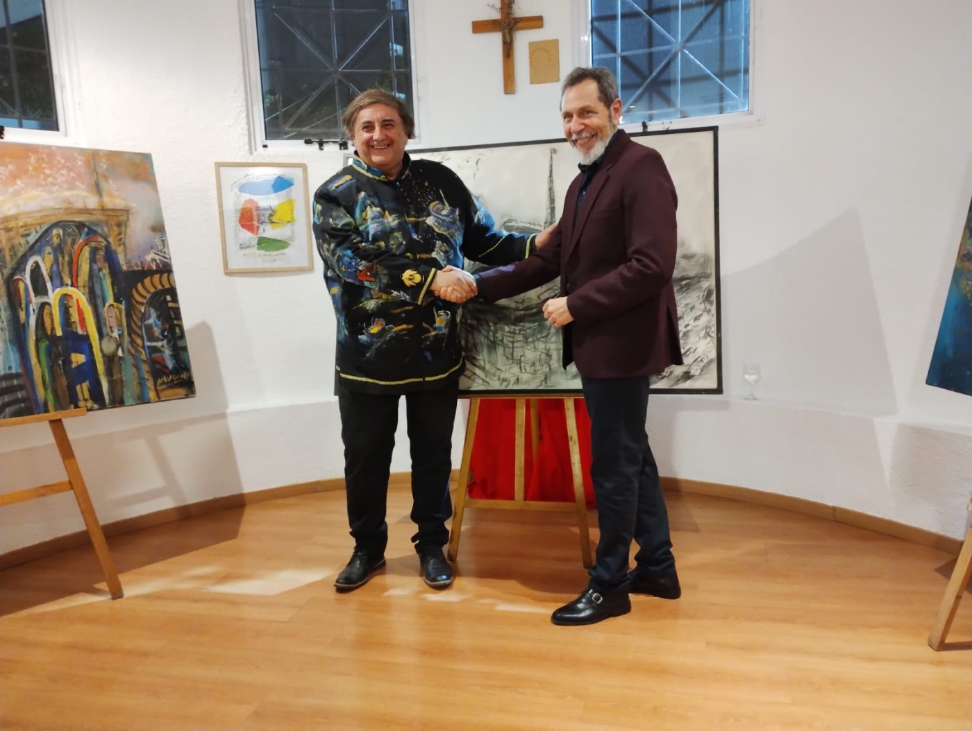 La Facultad de Arquitectura y Diseño inauguró una muestra de arte en la Sede Bernal