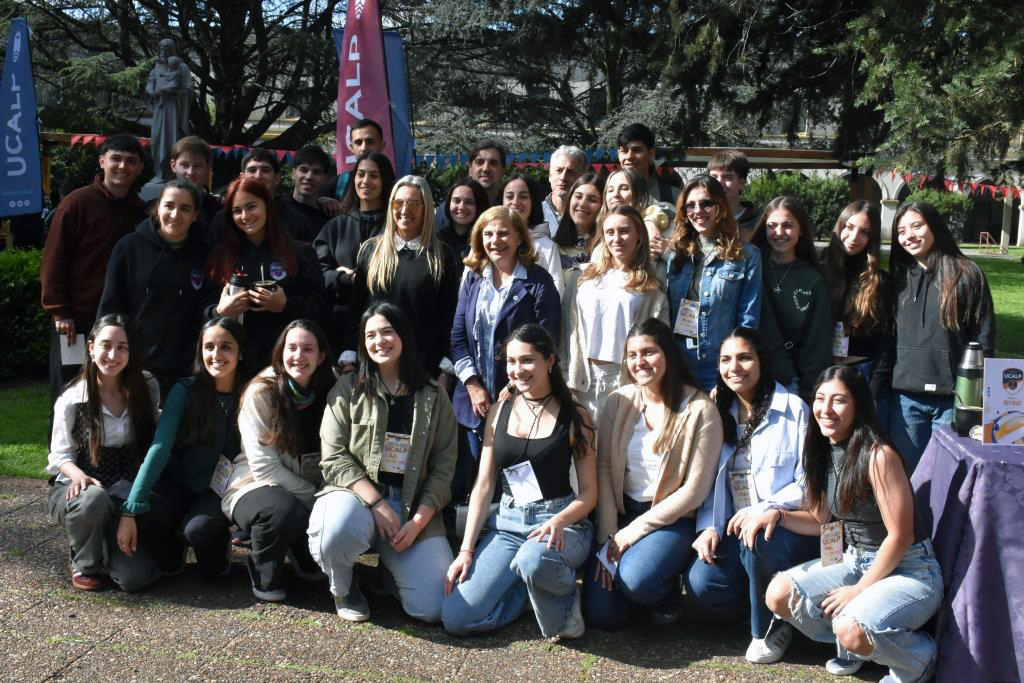 La UCALP vivió un día especial de celebración y reconocimientos a sus mejores estudiantes (1)