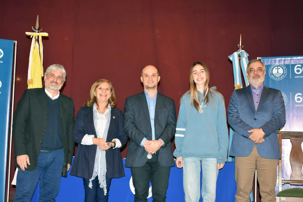 La UCALP vivió un día especial de celebración y reconocimientos a sus mejores estudiantes