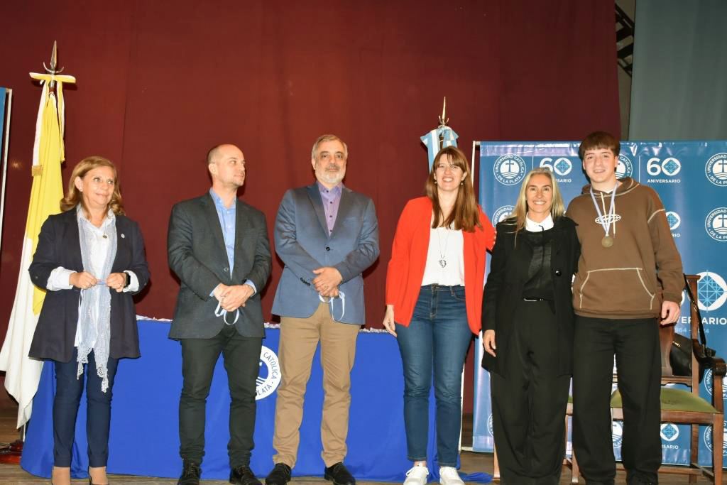 La UCALP vivió un día especial de celebración y reconocimientos a sus mejores estudiantes