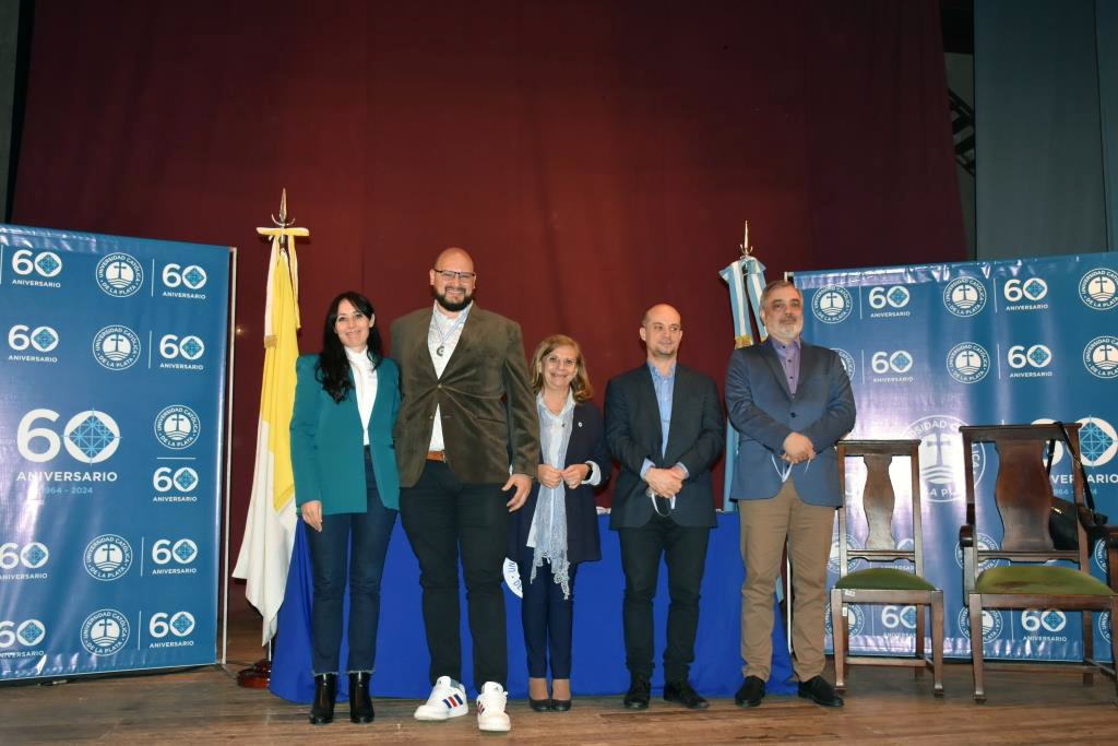 La UCALP vivió un día especial de celebración y reconocimientos a sus mejores estudiantes