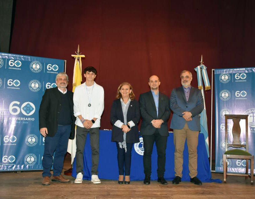 La UCALP vivió un día especial de celebración y reconocimientos a sus mejores estudiantes