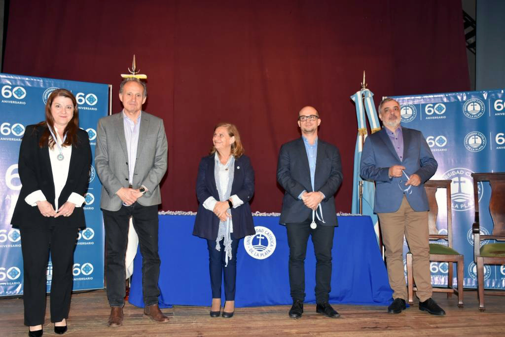 La UCALP vivió un día especial de celebración y reconocimientos a sus mejores estudiantes