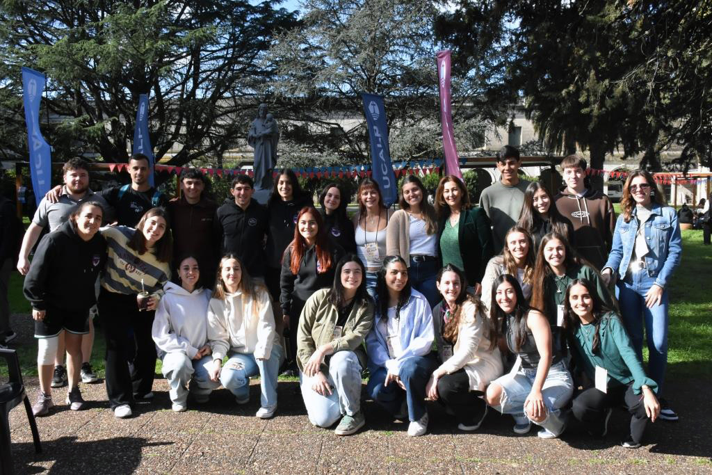 La UCALP vivió un día especial de celebración y reconocimientos a sus mejores estudiantes (95)