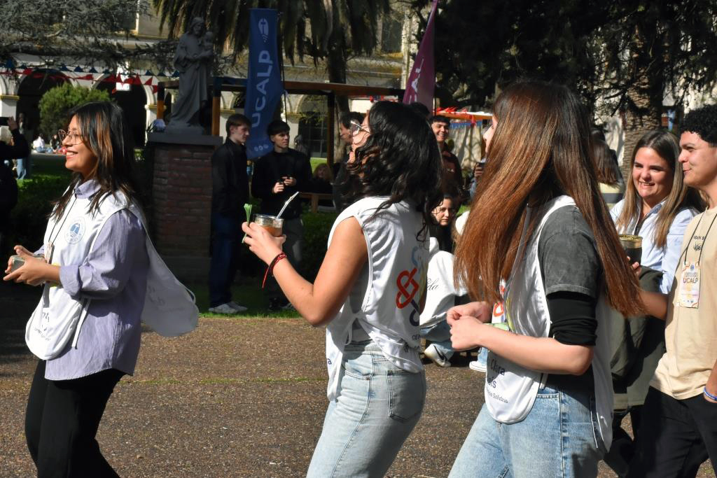 La UCALP vivió un día especial de celebración y reconocimientos a sus mejores estudiantes