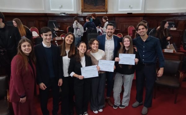 Los chicos del Mac Kay llevaron sus propuestas al Concejo Deliberante de La Plata